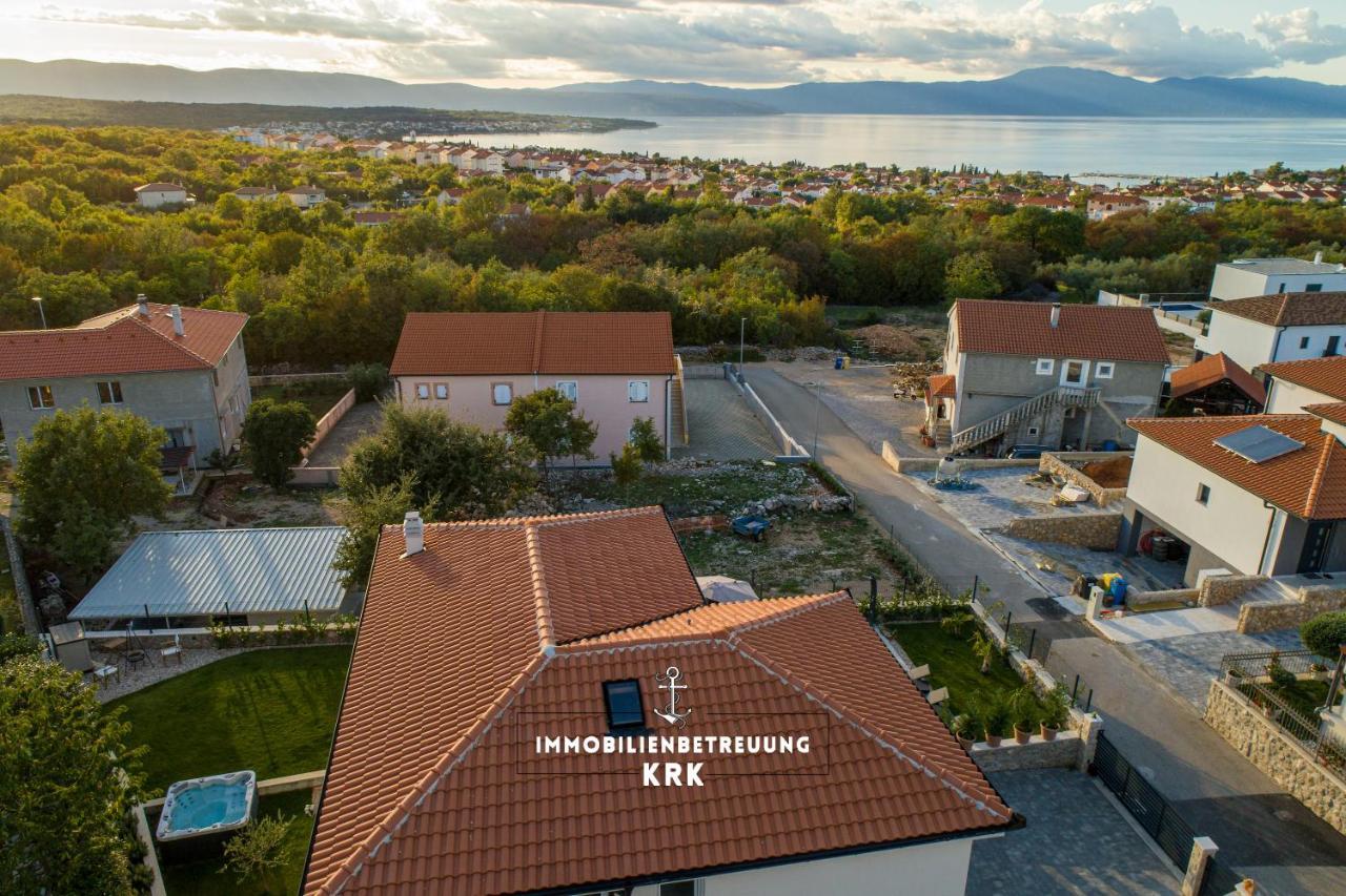 Villa Richard Malinska Exterior foto